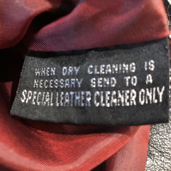 ⭐️ Vintage Wilsons Leather Classic Black Fitted Jacket Size: MEDIUM - Picture 12 of 13